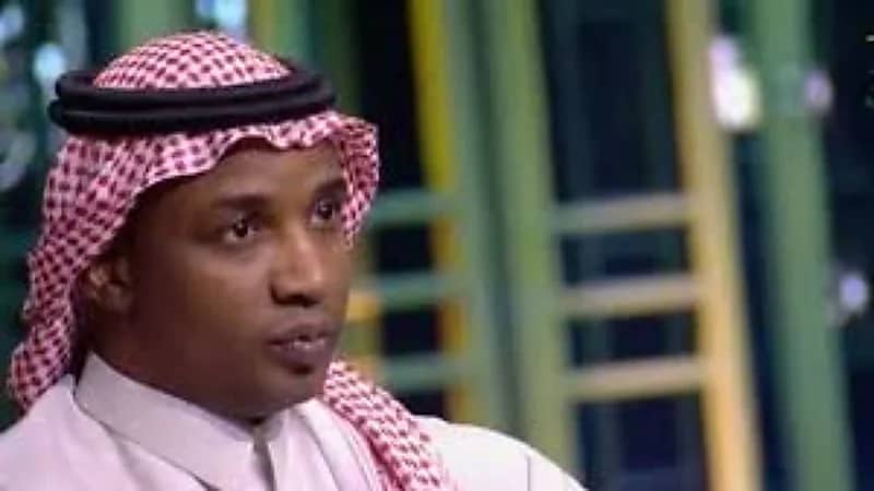 شاهد.. محمد نور يكشف سر تفضيله الكم الطويل والبوت الأبيض