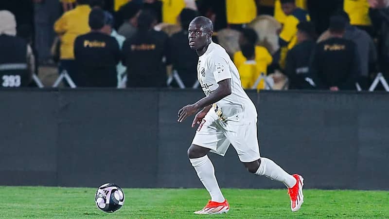 النصر يضع كانتي ضمن خياراته الصيفية