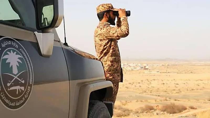 ضبط 3 مخالفين لتهريبهم 119,250 قرصًا خاضعًا لتنظيم التداول الطبي