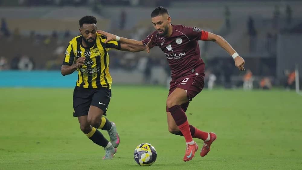 الاتحاد يقسو على الشباب برباعية ويتأهل لنصف نهائي كأس الملك..صور