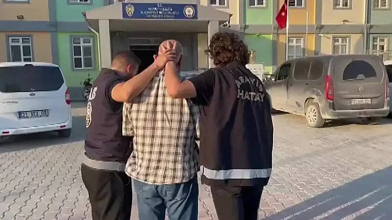 ندبة تكشف قاتل تخفى لمدة 40 سنة