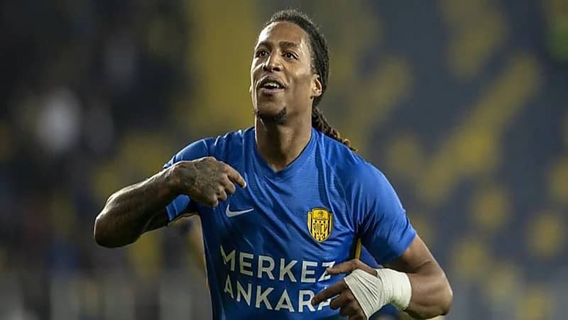 الوحدة يعلن ضم جيرسون رودريغيز