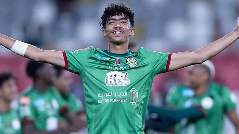 الاهلي والنصر يتنافسان على ضم العلايلي