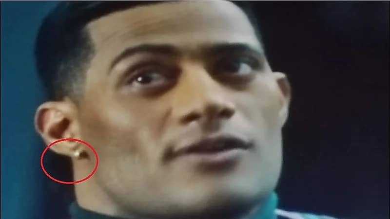 محمد رمضان يثير الجدل بارتدائه حلقا في فيلمه الجديد