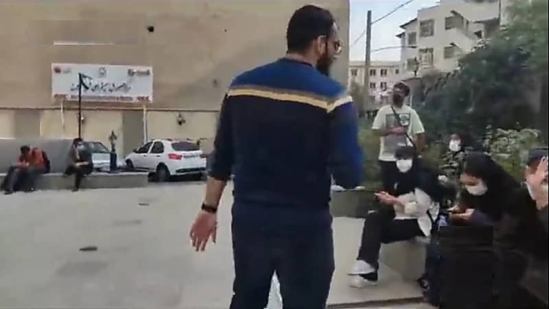 بالفيديو.. لا أحد يريد التحدث لوكالة أنباء النظام في طهران