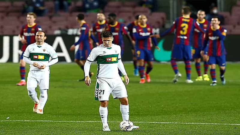 برشلونة يفوز على إلتشي بثلاثية في الليجا