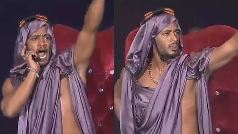 شاهد.. محمد رمضان يشعل مسرح محمد عبده