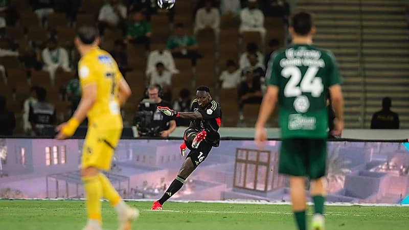 الأهلي يفوز على التعاون بثنائية نظيفة .. فيديو