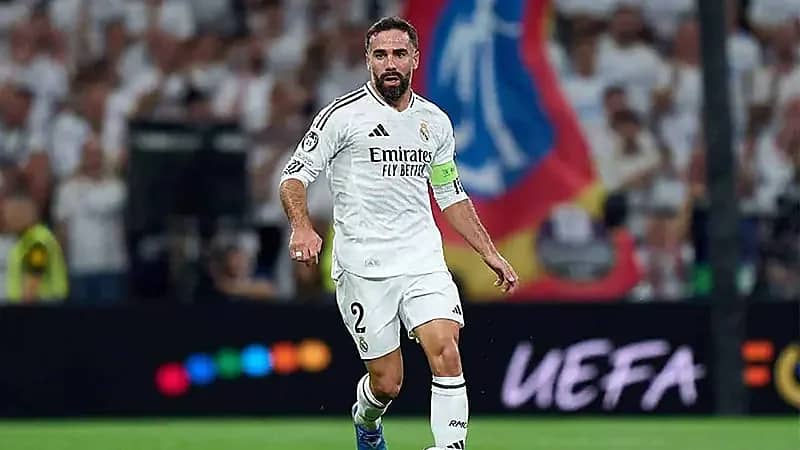 ريال مدريد يُعلن تجديد عقد كارفخال بعد إصابته بالصليبي