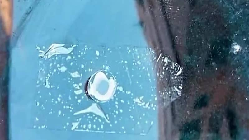 رصاصة تخترق سيارة فنانة لبنانية شهيرة 