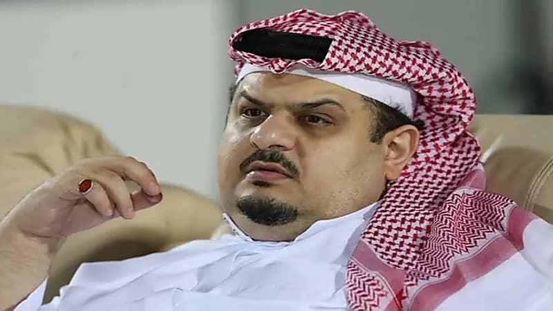 تعليق عبد الرحمن بن مساعد بشأن وجود مؤامرة في ظهور متحور جديد