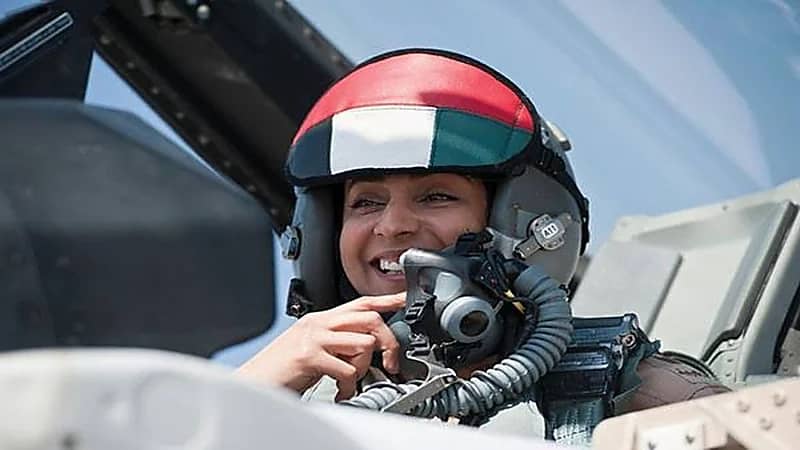 بالفيديو.. كابتن طيار مريم المنصوري ترد على من اتهمها بالمشاركة في قصف غزة