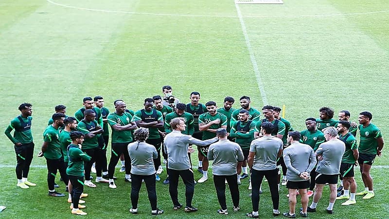 الأخضر يجري مرانه الأخير قبل ملاقاة فلسطين
