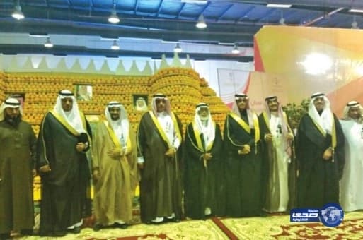 بيومي فؤاد يشهر مسدسه بوجه إعلامي شهير