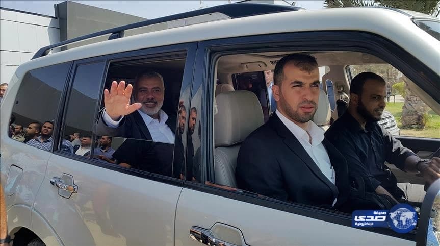 محللون: هنية يتولى قيادة "حماس" خلفاً لخالد مشعل