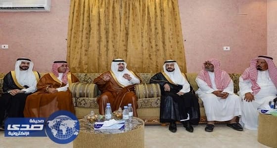 نائب أمير الجوف ينقل تعازي القيادة الرشيدة لذوي الشهيد العنزي