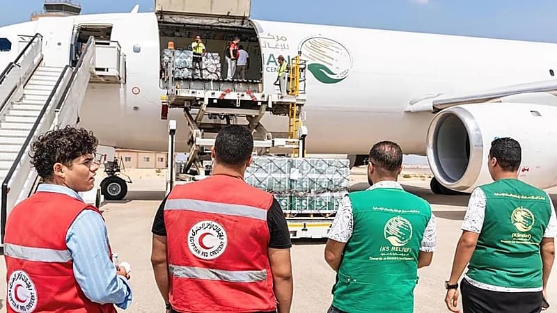 وصول الطائرة الإغاثية السعودية الـ65 لإغاثة الشعب الفلسطيني في غزة