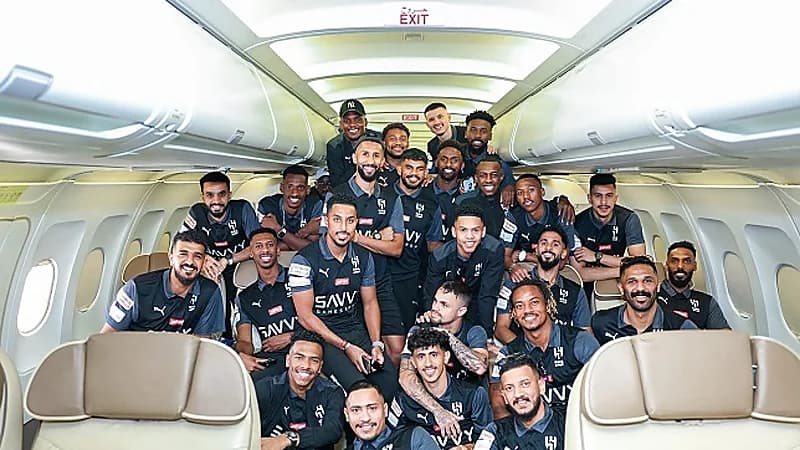 بعثة الهلال تعود غدًا إلي الرياض