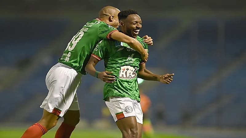 هزازي على بعد خطوة من الاتحاد