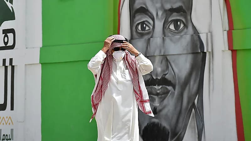 استشاري يكشف مدى خطورة متحور XBB الجديد