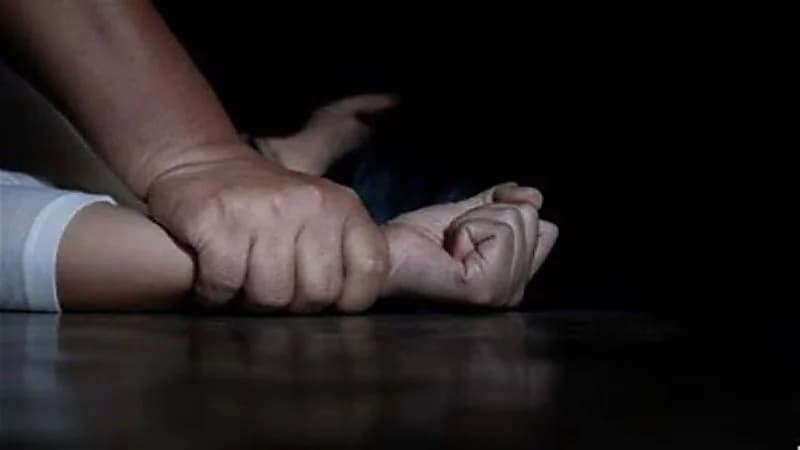 الحكم على شاب ثلاثيني بتهمة هتك عرض سيدة وسرقتها