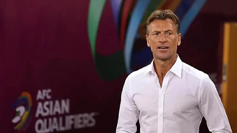 رينارد: كان من الصعب إبلاغ المسحل بالرحيل