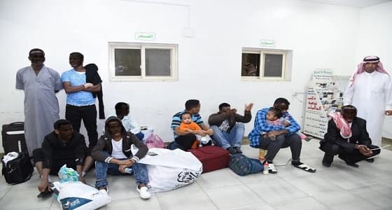 بالصور.. ضبط 49 مخالفًا أفريقيًا لنظام الإقامة والعمل بالأحساء