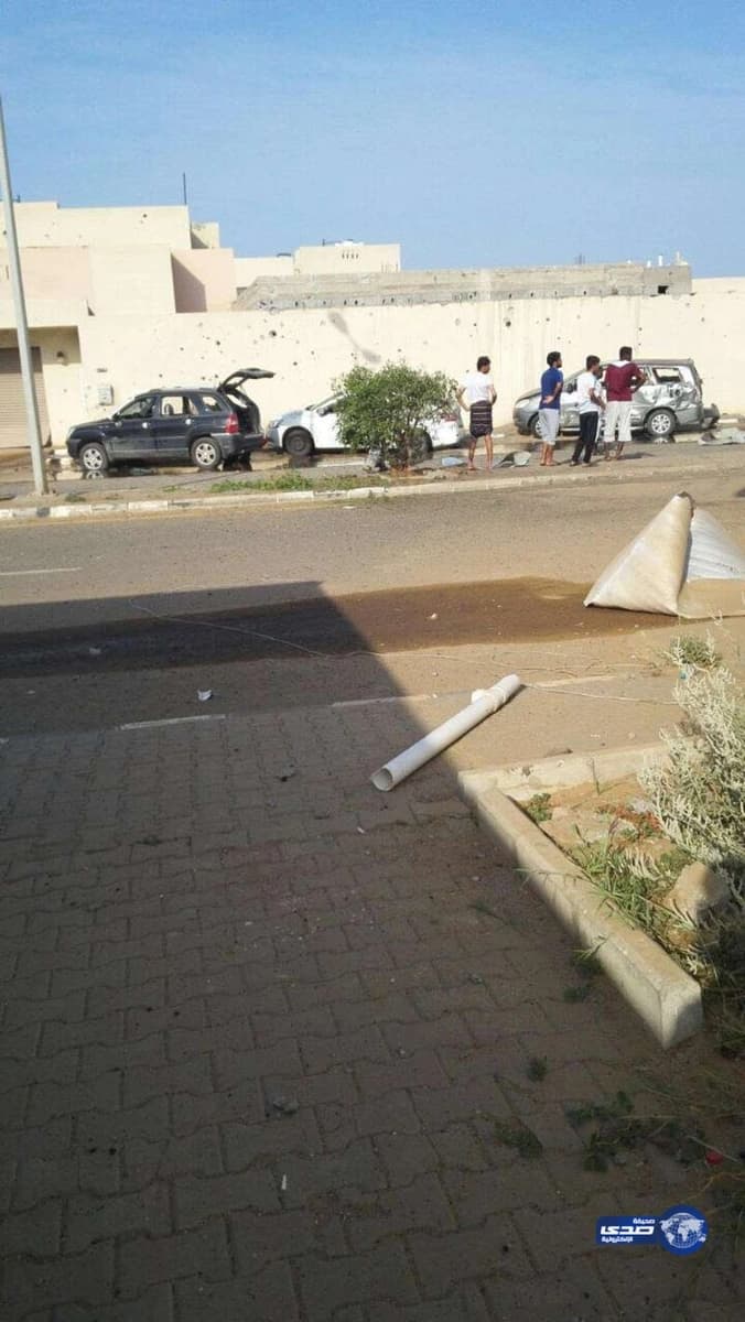 إصابة 3 مواطنين جرّاء سقوط مقذوف عسكري على صامطة