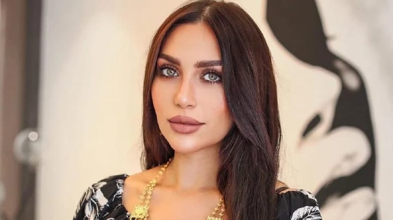 الدكتورة خلود الكويتية تفاجئ جمهورها لأول مرة بدون فلتر