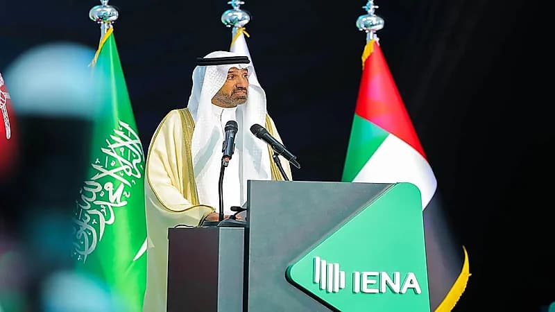 الراجحي يطلق رخصة العمل التطوعي