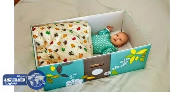 صناديق كرتونية لحماية المواليد من الموت بلندن