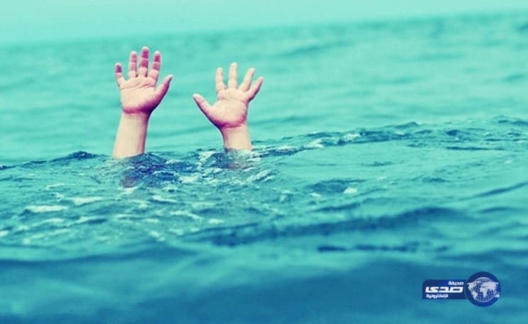 انتشال جثمان طفلة 10 سنوات غرقت على شاطئ "نصف القمر" بالخبر