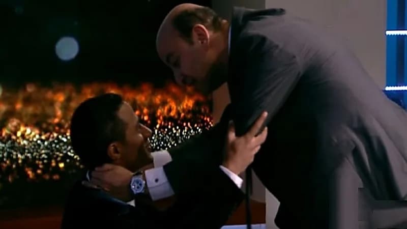 عمرو أديب يستنكر حصول محمد رمضان على الدكتوراة الفخرية في التمثيل