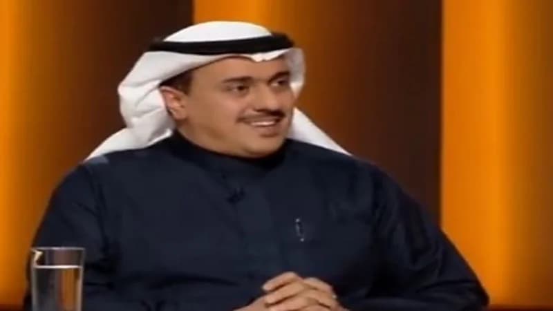 شاهد.. مواطن يعمل سائق توصيل رغم حصوله على شهادة الدكتوراة 