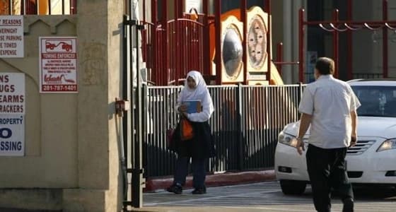 سيناريو العنصرية مستمر..طعن امرأة مسلمة محجبة بسكين في أمريكا