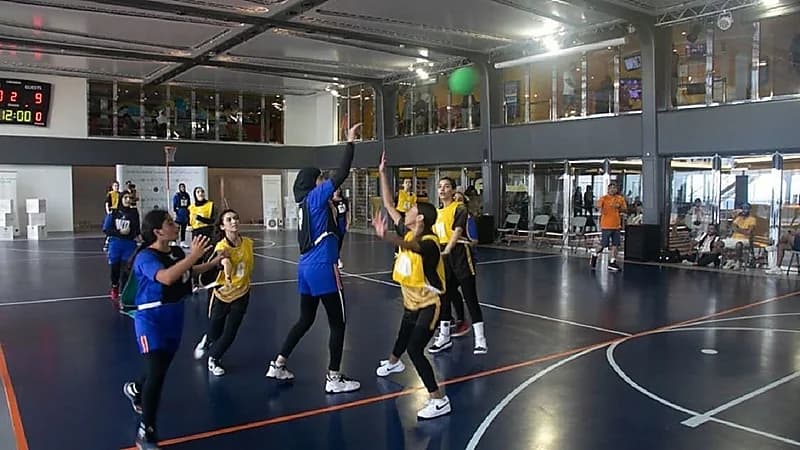 إطلاق أول بطولة نسائية لكرة الشبكة على متن "كروز"