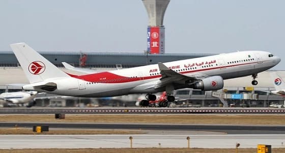 سرب طيور يُجبر طائرة جزائرية متجه إلى جدة على العودة لـ " بومدين "