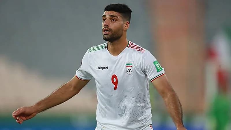 بكاء نجم المنتخب الإيراني بعد التأهل .. فيديو