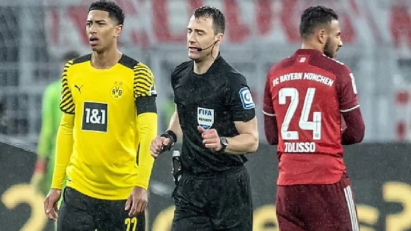 منع الحكم "زواير" من قيادة مباريات بروسيا دورتموند