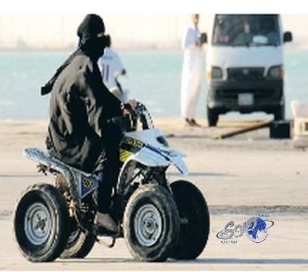 "الأمر بالمعروف": مصدر "السماح للمرأة بقيادة الدراجات" لا تتوفر لديه المعلومات