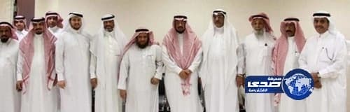 مدير مصلحة الزكاة والدخل يكرم متقاعدي مصلحة الزكاة والدخل