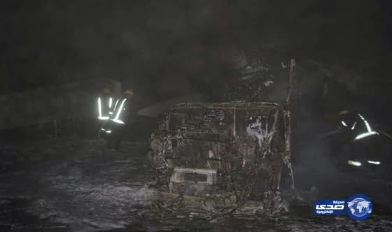 إصابة هندي بعد إحتراق اربع شاحنات بالرياض  