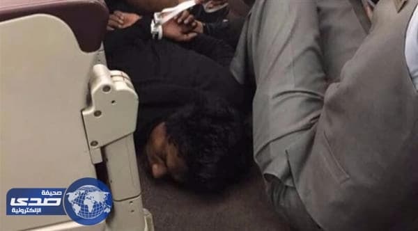 راكب يٌجبر طائرة ماليزية على العودة لمطار ملبورن بسبب " حصالة نقود "