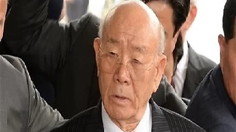 وفاة الرئيس الكوري الجنوبي الأسبق دو-هوان عن عمر 90 عاما