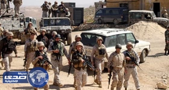 الجيش اللبناني يقصف بالمدفعية مراكز " داعش " في رأس بعلبك