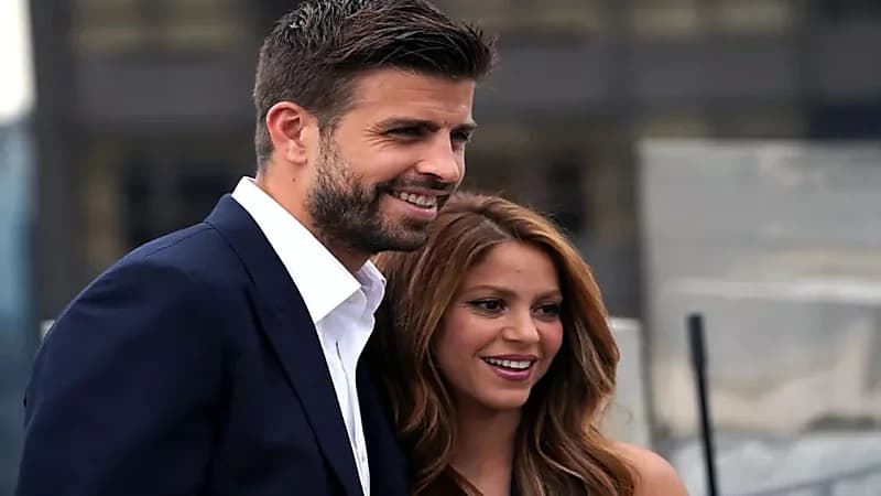 بيكيه وشاكيرا يقرران بيع ذكرياتهما بـ3 ملايين يورو