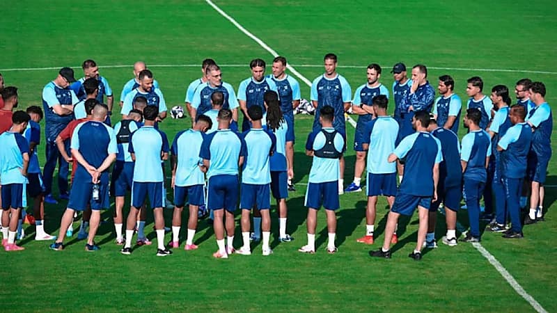 باتنا يلتحق ببعثة الفتح في سلوفينيا