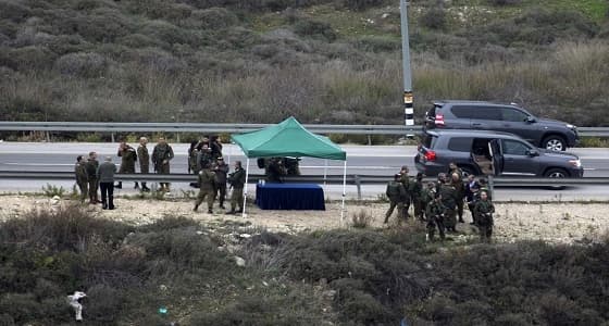 بالصور.. الاحتلال يحاصر نابلس بعد مقتل مستوطن