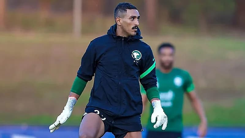 تفاصيل جديدة بشأن القرني ومدة غيابه عن الملاعب