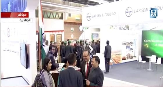 خادم الحرمين يفتتح جناح الهند بمهرجان الجنادرية